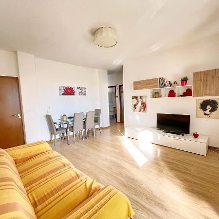 Lovely Apartment A Due Passi Dal Mare Rimini Eksteriør bilde