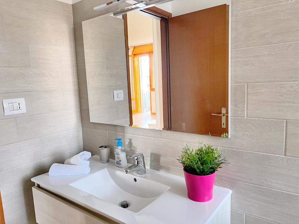 Lovely Apartment A Due Passi Dal Mare Rimini Eksteriør bilde